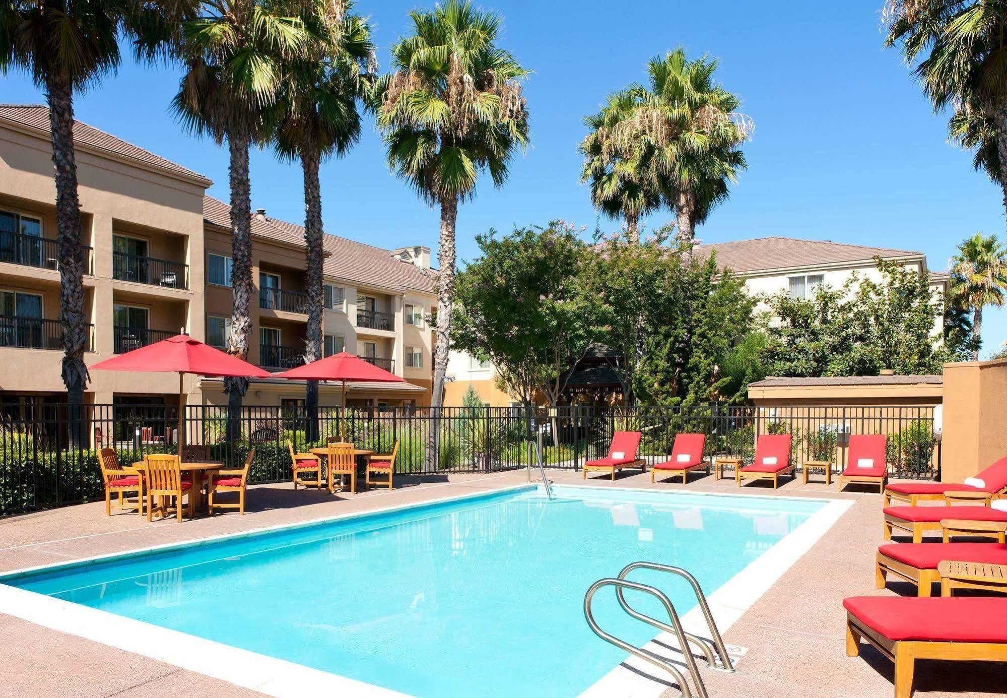 Courtyard Milpitas Silicon Valley Hotel Exterior photo